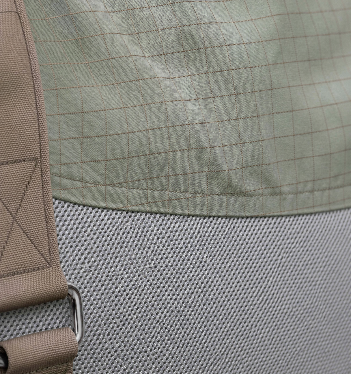 Horse rug breathable mesh lining and outer shell detail